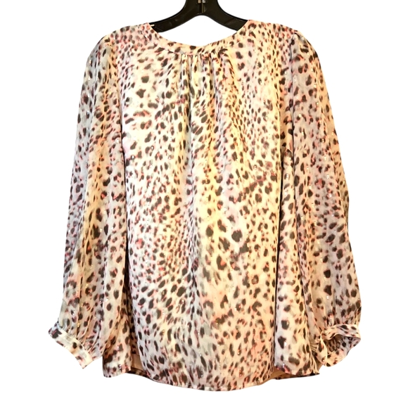 Talbots Stylish Snow Leopard Popover Chic Flowy Top Size:  XL/P Feminine Garden - Picture 3 of 12